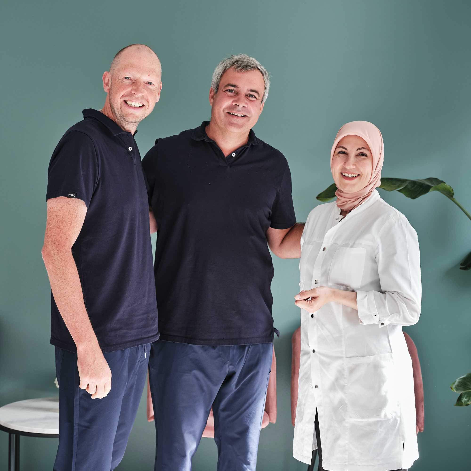 Specialisterne, fra Øjenhospitalet Danmark, som kan fjerne øjenflydere.