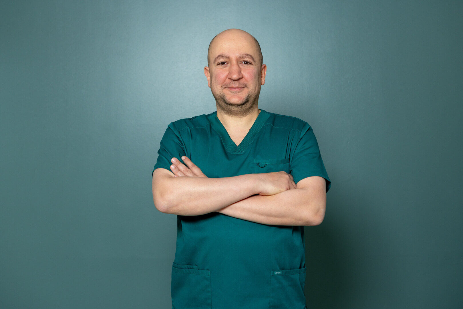 Billedet viser øjenlæge Tarek Belal fra Øjenhospitalet Danmark