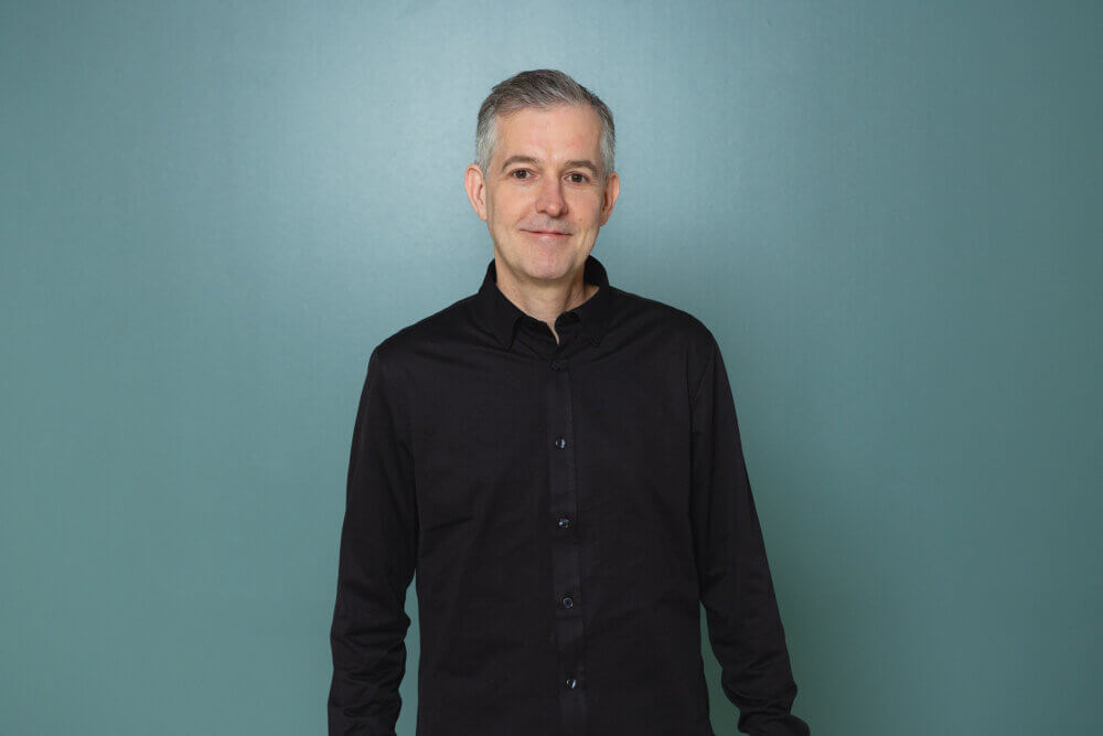 Billedet viser Patientkoordinator, Kim, fra Øjenhospitalet Danmark.